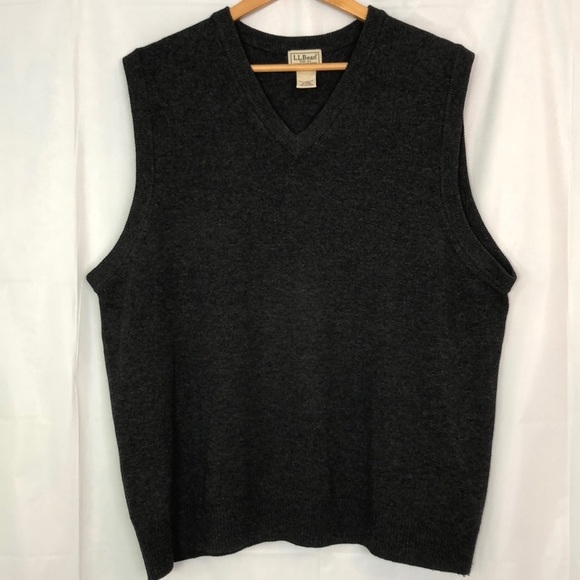 LL Bean Mens XL Regular Black/Gray V-Neck Pullover Vest 100% Lambs Wool - Picture 1 of 10